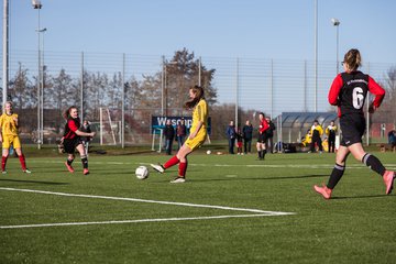 Bild 354 - B-Juniorinnen SG Weststeinburg/Bei - SV Fisia 03 : Ergebnis: 1:2